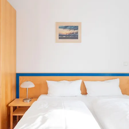 357, Seepark Apartment *