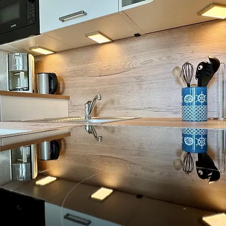 357, Seepark Apartment *